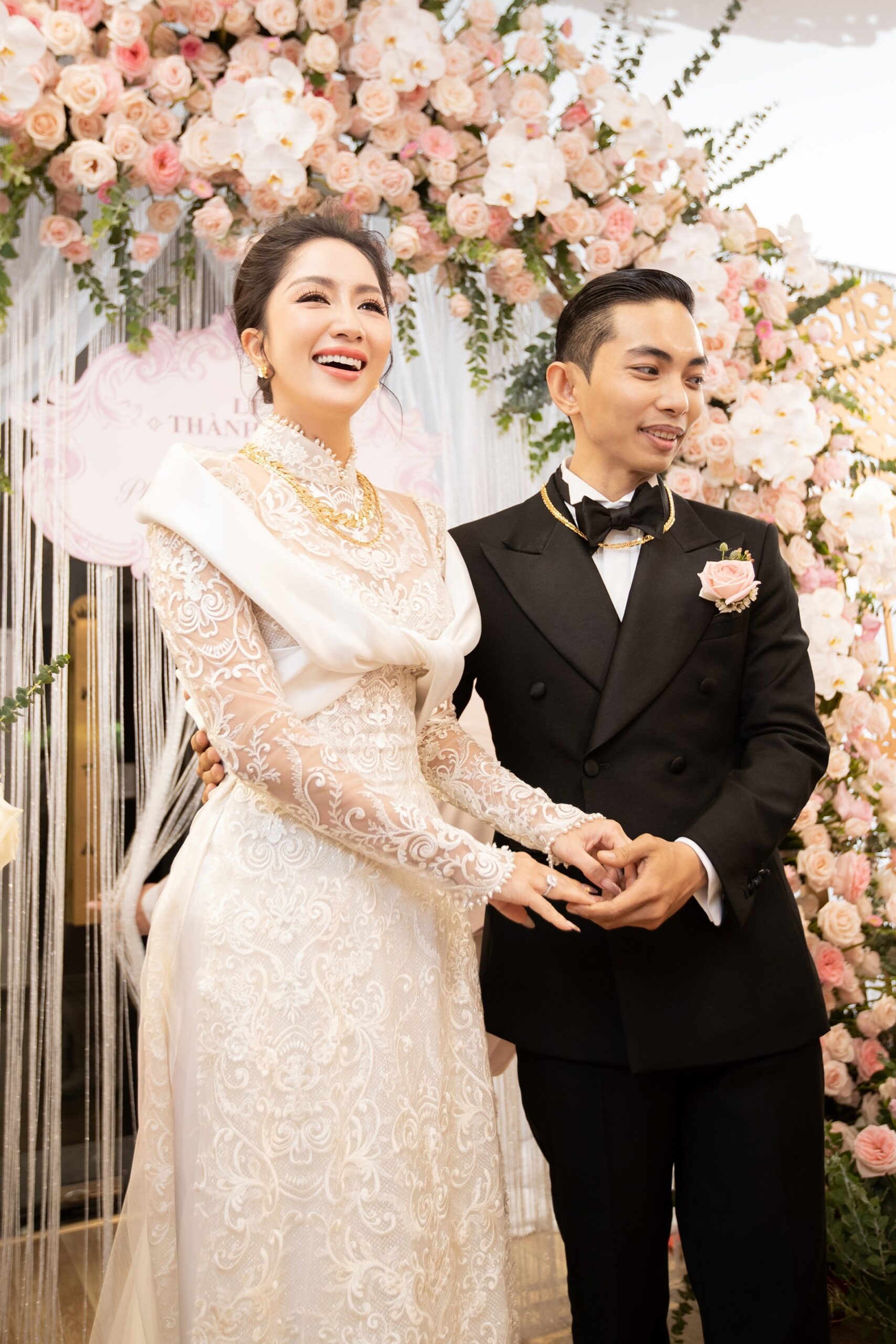 Vợ chồng Khánh Thi làm đám cưới sau 13 năm chung sống?